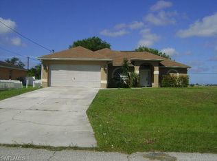 520 NW 7th Pl, Cape Coral, FL 33993