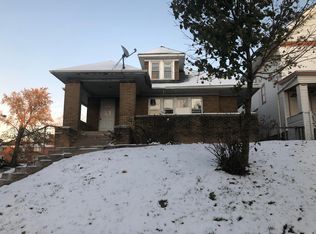 762 N 26th St, Milwaukee, WI 53233