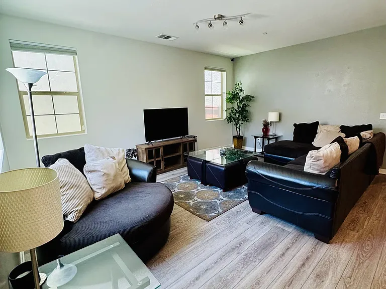 2028 Avenida Andanza — Photo 9