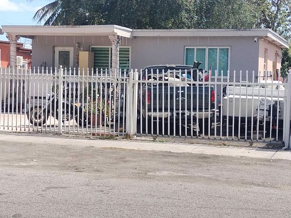 3rd image of 2930 NW 98th St