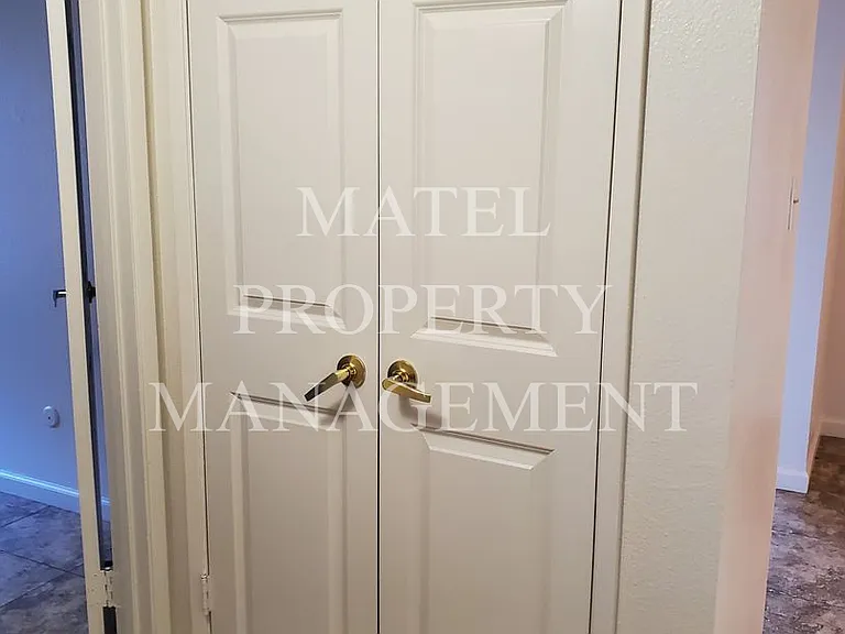 1313 Floyd Ave — Photo 14