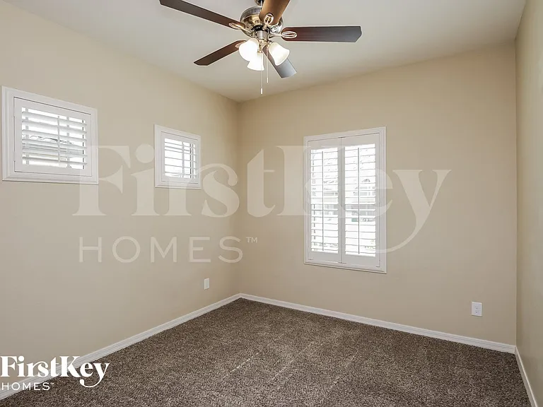 376 W Flame Tree Ave — Photo 12