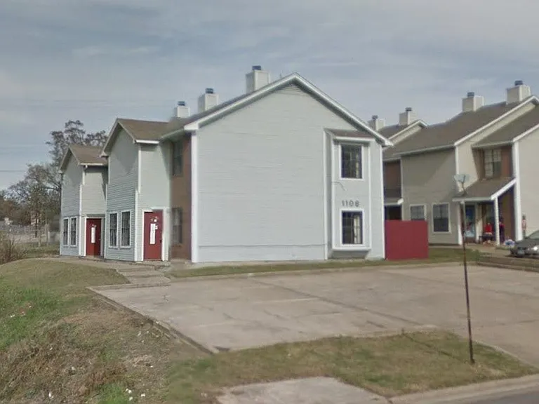 1106 Verde Dr — Photo 1