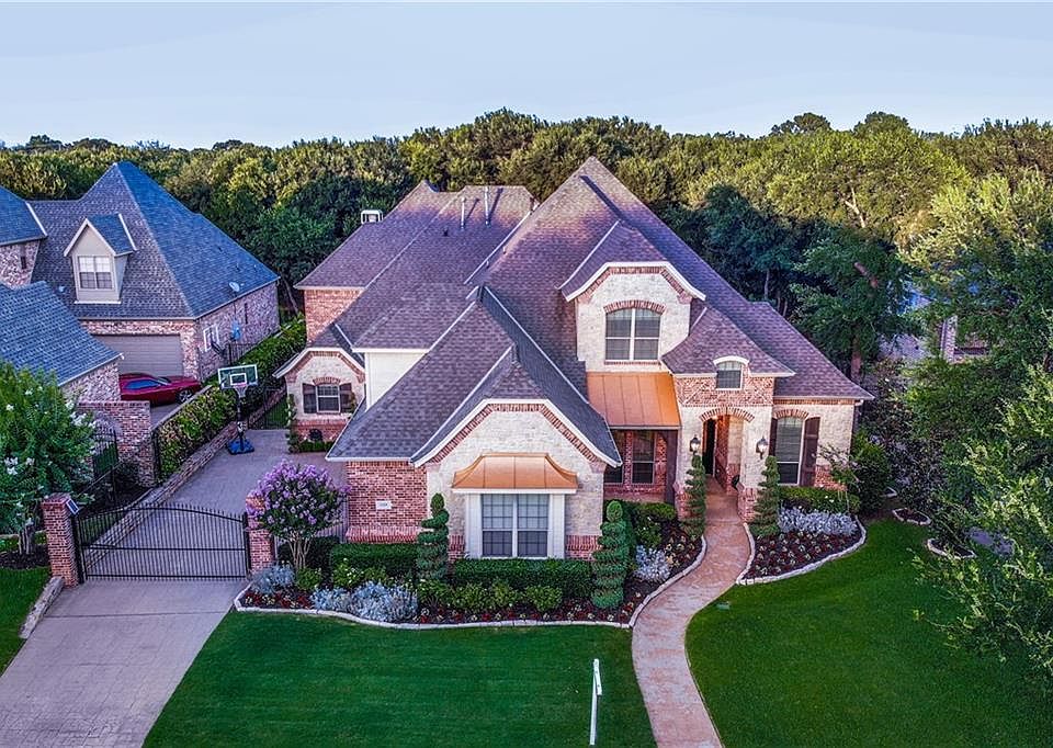 1st image of 1329 Province Ln