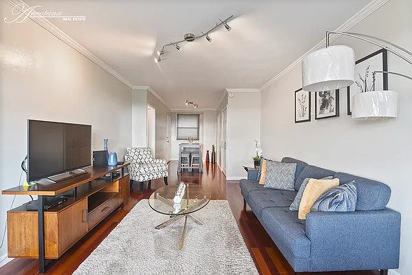 Sold by Aventana | media 14