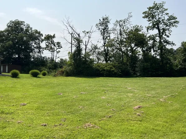 200 Evergreen Dr, Lawrenceburg, KY 40342