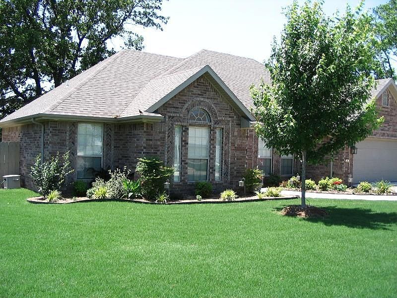 1st image of 49 Bellwood Dr