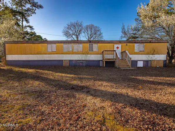 17 Longleaf Drive, New Bern, NC 28560