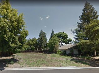 262 Brehler Ave, Sanger, CA 93657