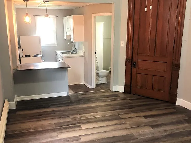 507 S Center St — Photo 7