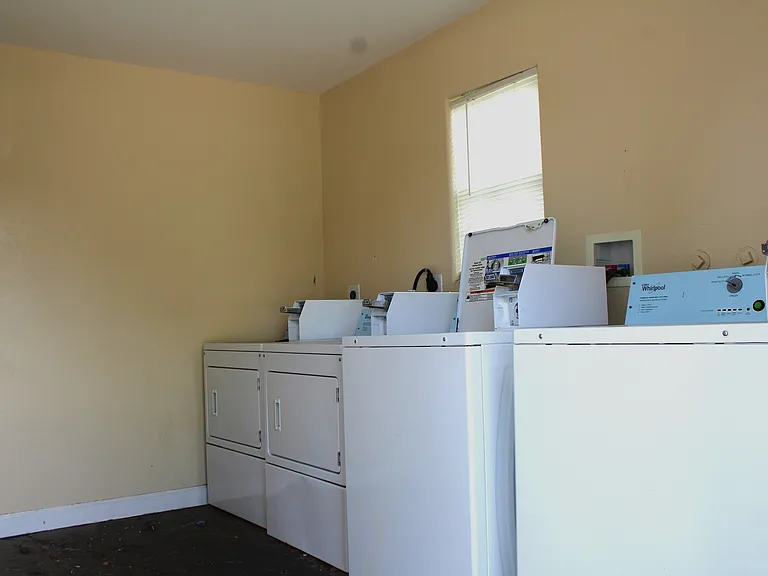 706 Harris Ave — Photo 10