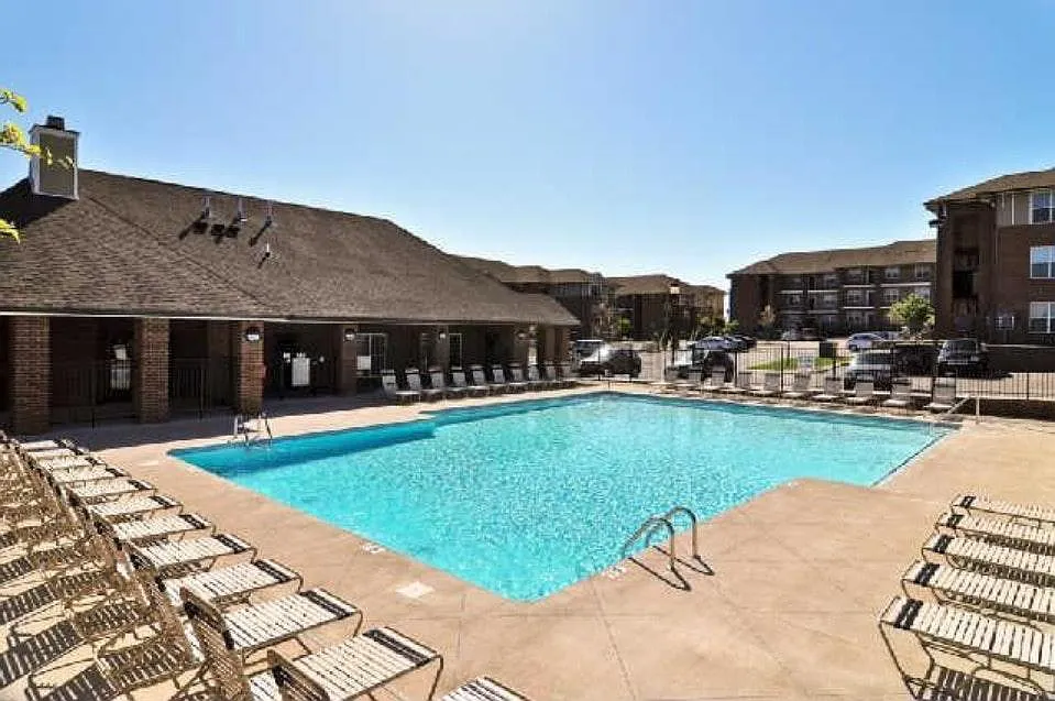 1 bed, 1152 sqft, $2,080 — Photo 1