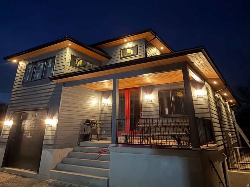 1st image of 821 E Spring View Dr S