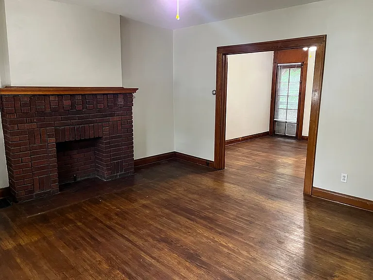 EBP 2902-2904 High — Photo 2