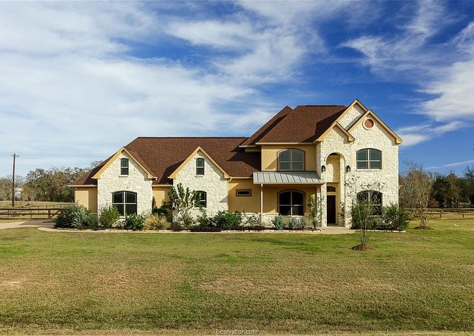 1st image of 17515 Lariat Ln