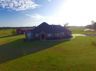 15168 Daniels Rd, Bentonville, AR 72712