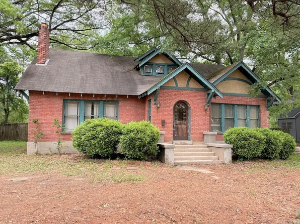 521 S Main St, Monticello, AR 71655
