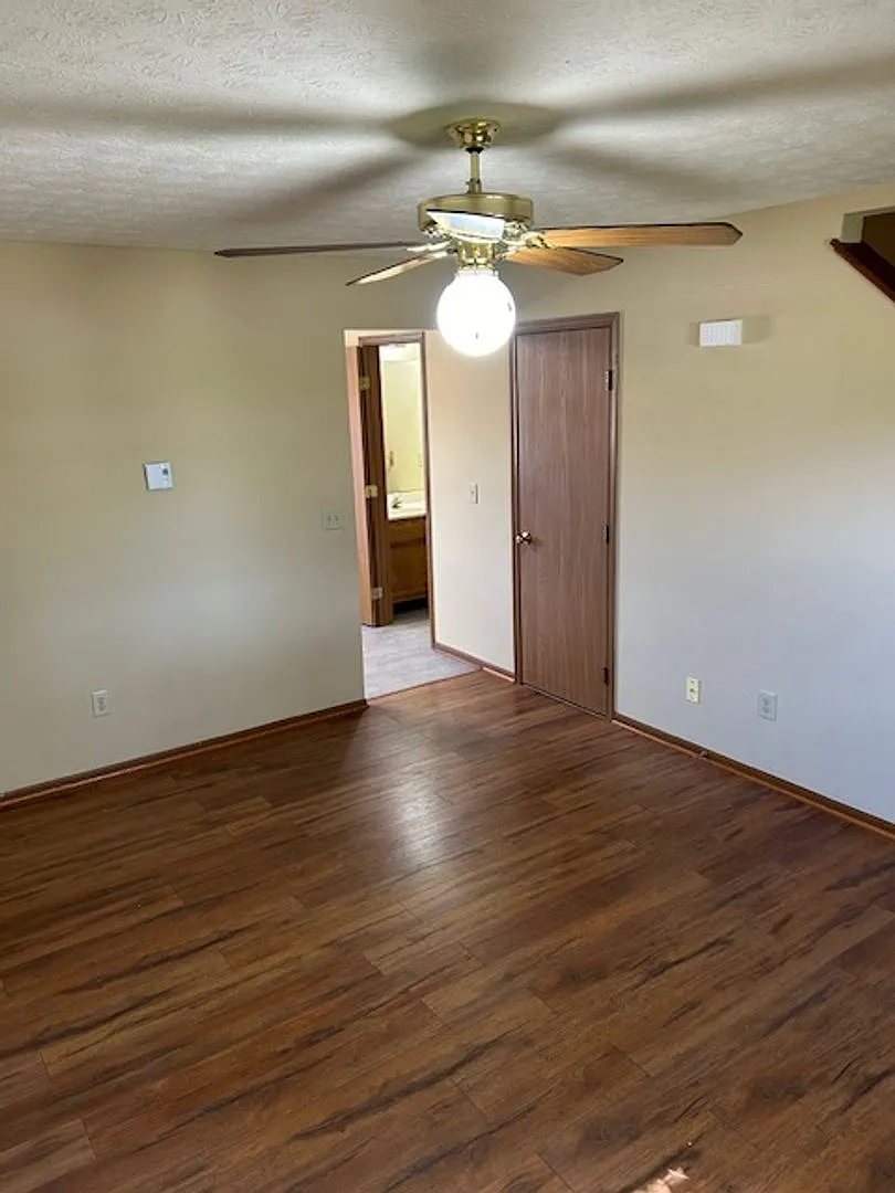 Updated Townhome - 2 Bedroom, 1.5 Bath in Troy, Ohio! (Located at End of Cul de Sac) — Photo 2