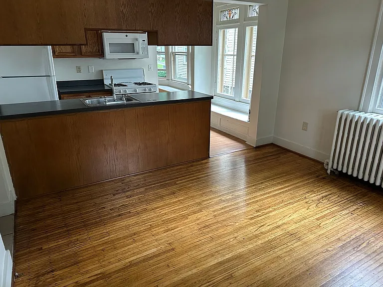 103 Dartmouth St — Photo 16