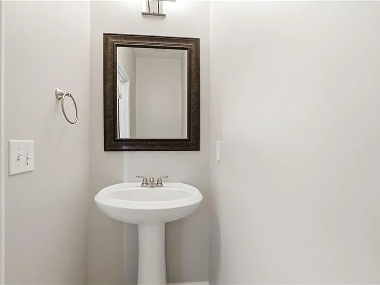 567 Ridge View Xing — Photo 14