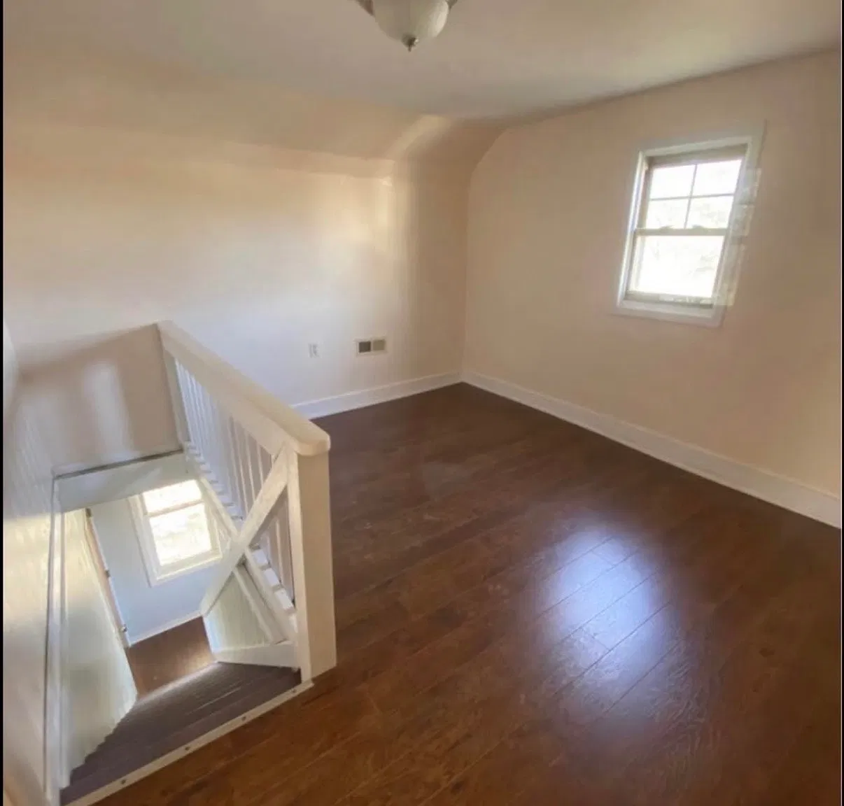 2 bed, 1084 sqft, $1,200 — Photo 3