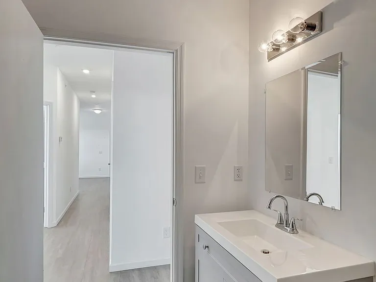 Hickory Lofts — Photo 20