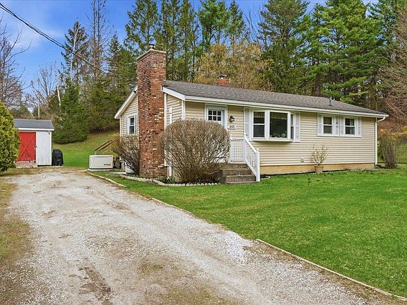 4th image of 895 Barber Pond Road