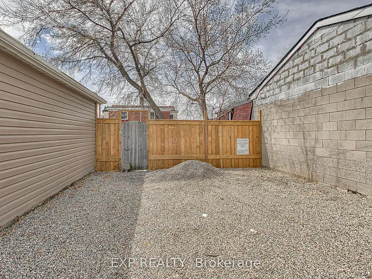 37 Gilbert Ave — Photo 29