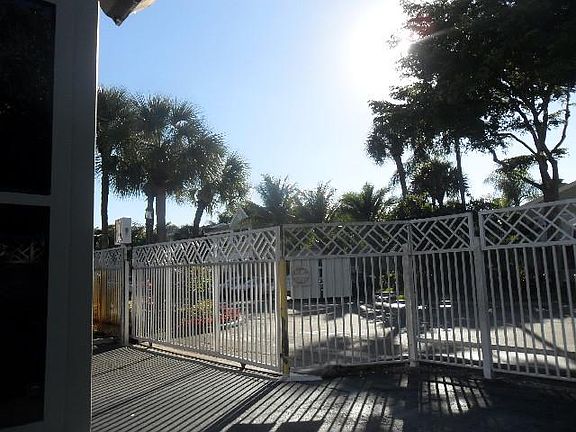 3rd image of 17330 NW 67th Pl #J-6
