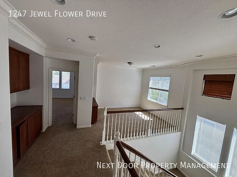 1247 Jewel Flower Dr — Photo 8
