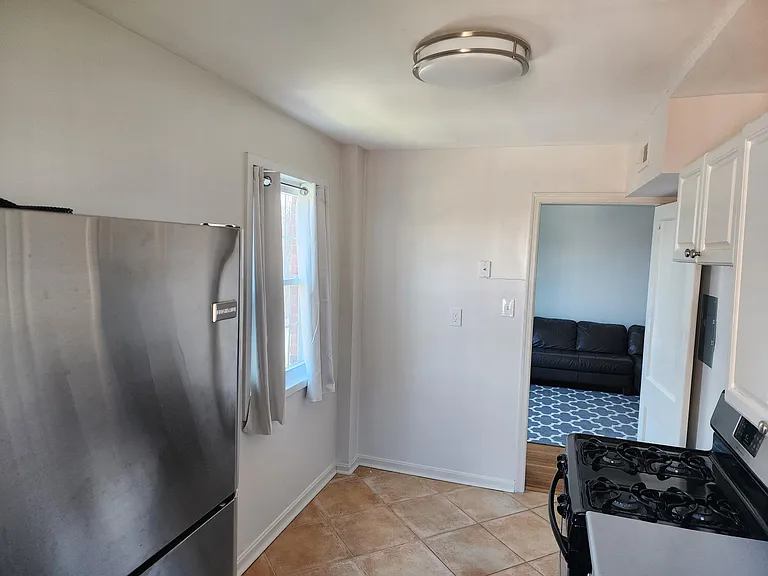 1222 N Meade St #15 — Photo 7