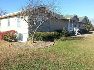 4921 SW 77th St, Wakarusa, KS 66546