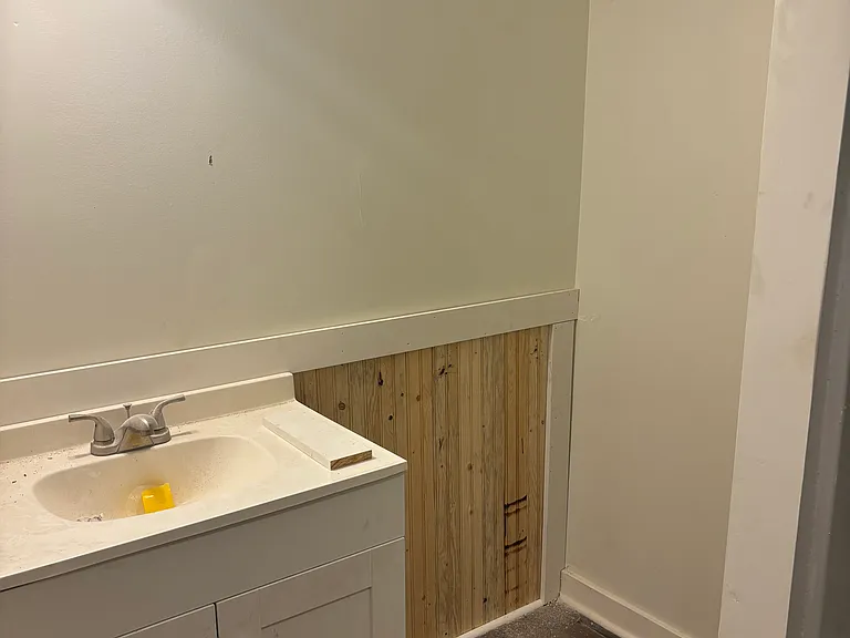 203 N Grove St #4 — Photo 12