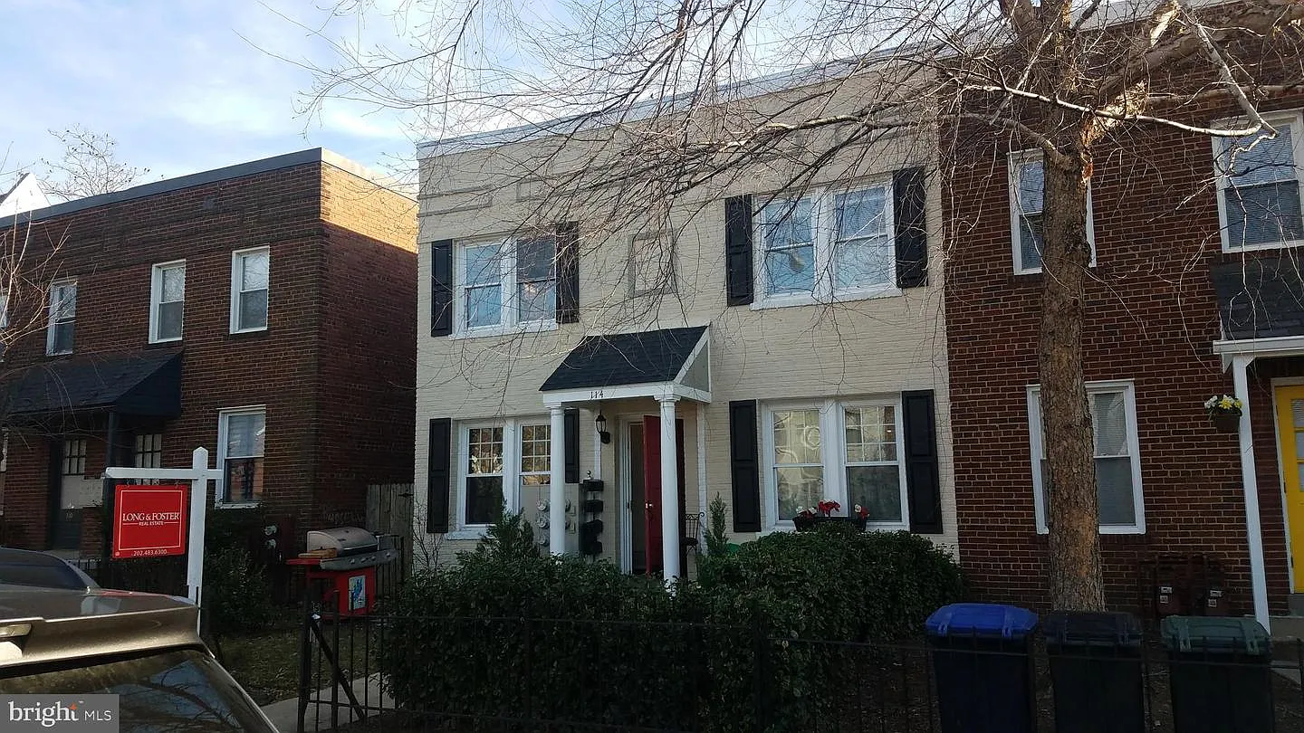 114 O St SW photo 1