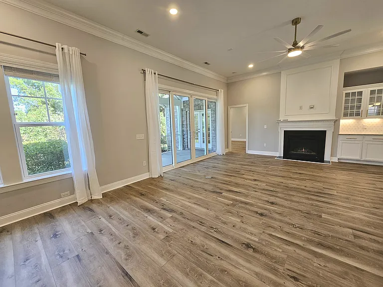 853 Bedminister Ln — Photo 11