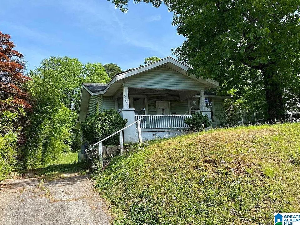 1st image of 8215 8th Ave S