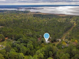 245 Jolly Bay Rd, Freeport, FL 32439