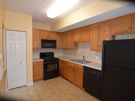 2nd image of 440 W Mahogany Ct Unit 310