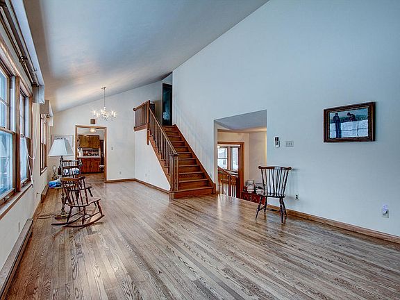 3rd image of 21685 W Amor Dr