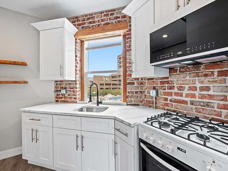 Penn Mor Apartments — Photo 18