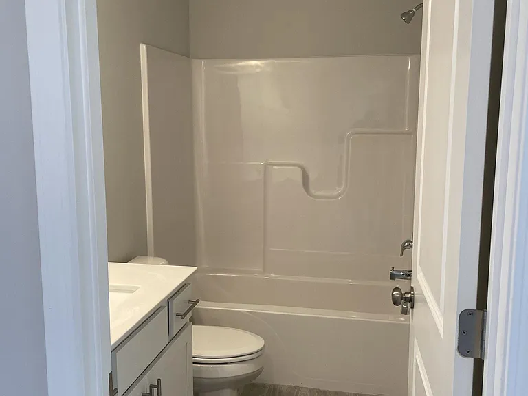 1220 Matterhorn Dr — Photo 12