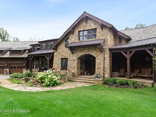 14N306 Highland Ave, Elgin, IL 60124
