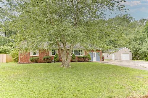 128 Mann Dr Photo 1