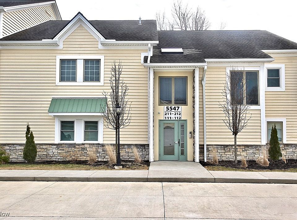 1st image of 5547 Beavercrest Dr #111