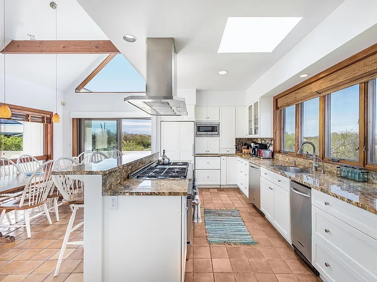 657 Old Montauk Hwy — Photo 7