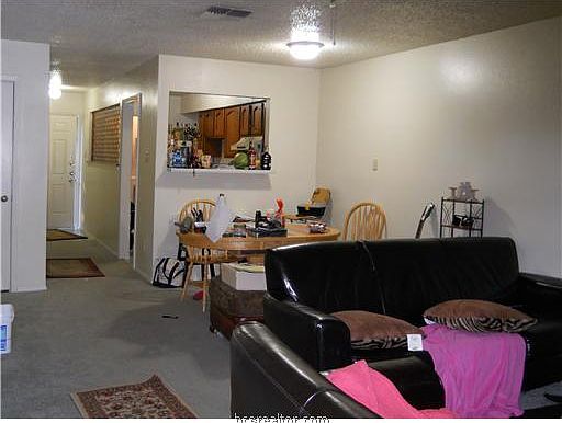5th image of 3923 E Old Oaks Dr #5
