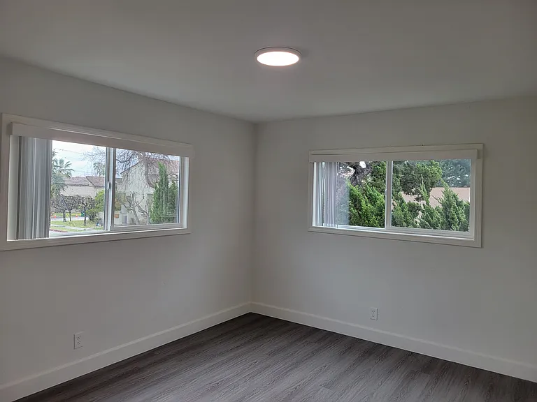 155 California St #B — Photo 10
