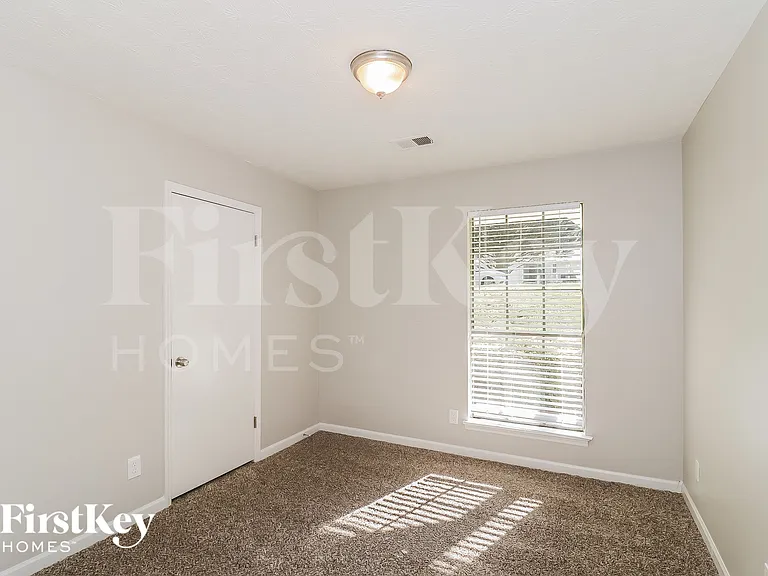 4665 Jamerson Forest Pkwy — Photo 16