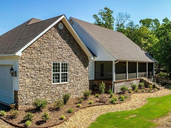 1066 Stony Point Rd, Houston, AR 72070