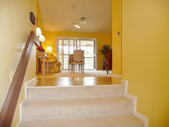 2 G LEXINGTON GREEN 015